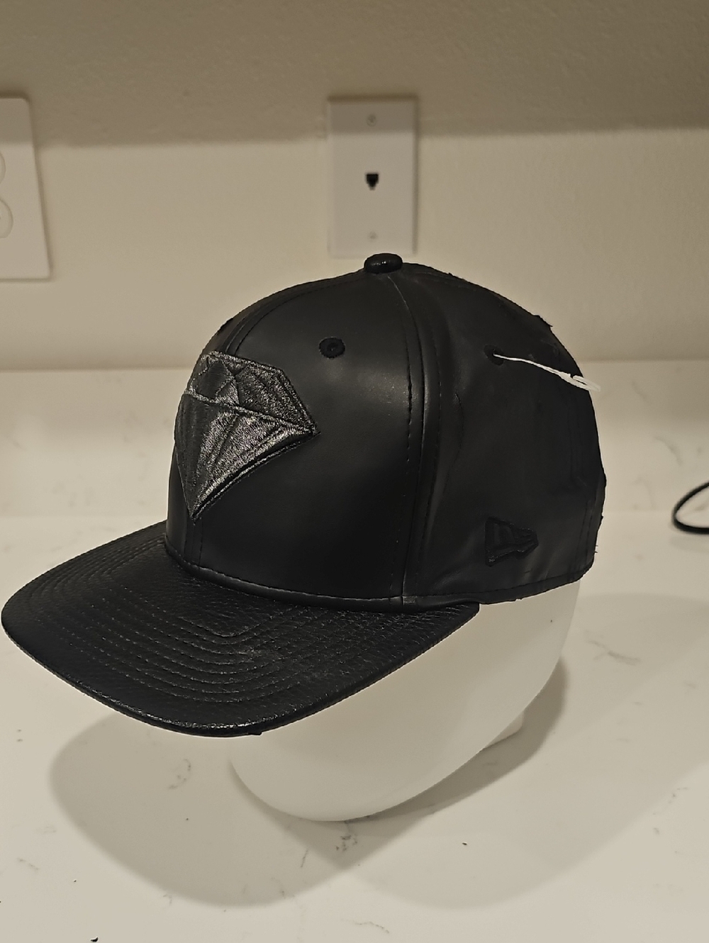 New Era Black Leather-Look Diamond Patch Snapback